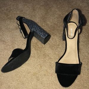 Black sparky block heel